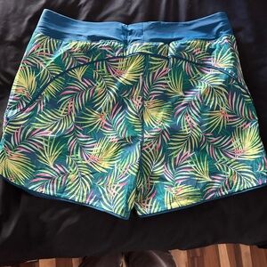 LandsEnd women's board short Brand new. Never worn.  Size 16.